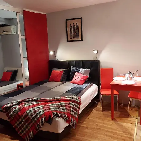 Savinac Apartman U Srcu Beograda, Trg Slavija Exterior photo