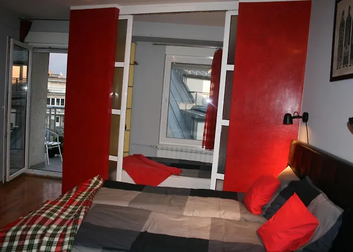 Savinac Apartman U Srcu Beograda, Trg Slavija