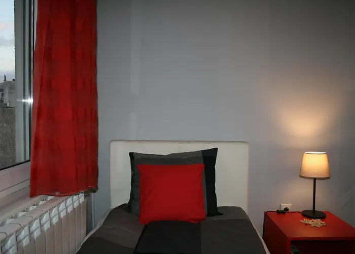 Savinac Apartman U Srcu Beograda, Trg Slavija