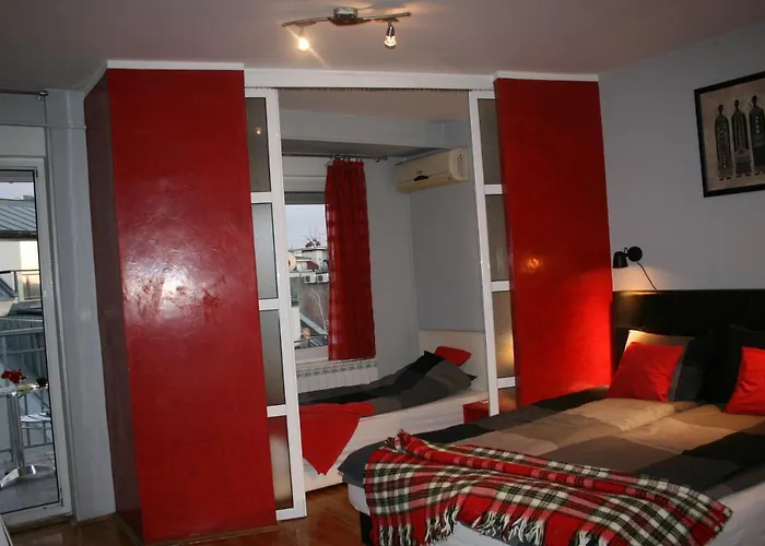 Savinac Apartman U Srcu Beograda, Trg Slavija