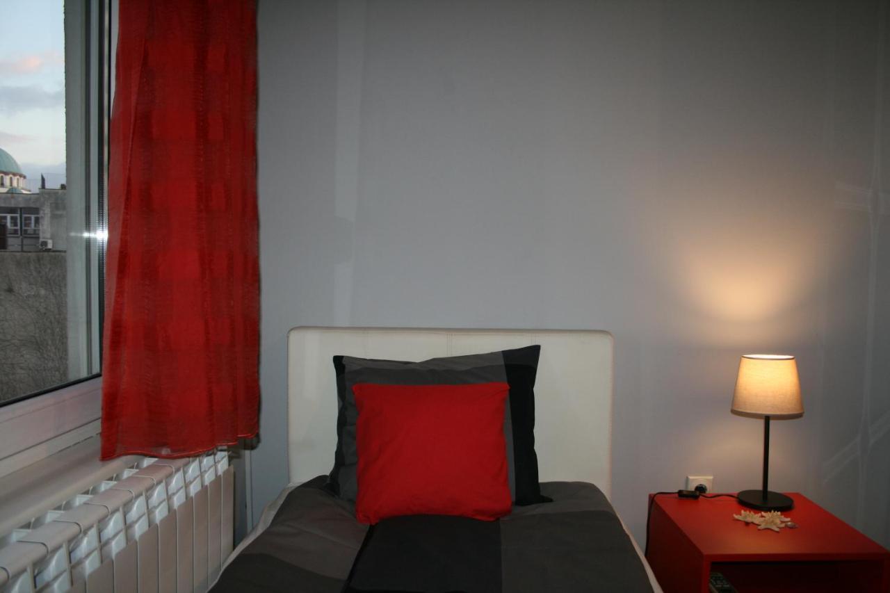 Savinac U Srcu Beograda, Trg Slavija Apartment